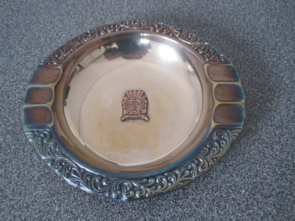 Verzilverde asbak  13 cm. breed.*, Verzamelen, Ophalen of Verzenden, Zo goed als nieuw, Asbak