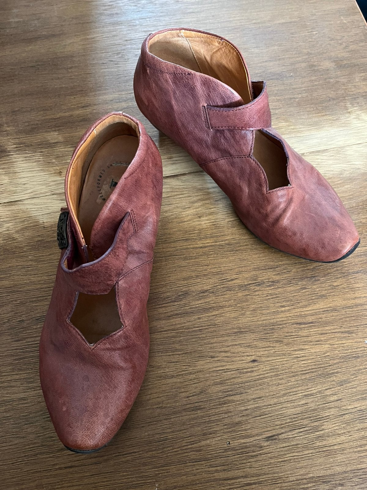 Schoenen mt 39 merk Think! (Italiaans), Kleding | Dames, Schoenen, Ophalen, Schoenen met lage hakken, Overige kleuren, Zo goed als nieuw