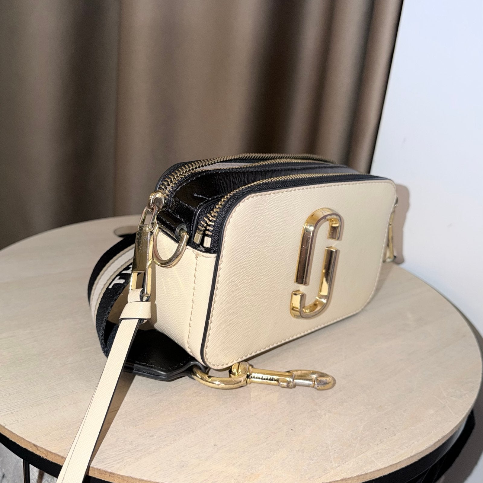 Marc Jacobs Snapshot tas van de Bijenkorf, Ophalen of Verzenden, Gebruikt, Beige, Schoudertasje