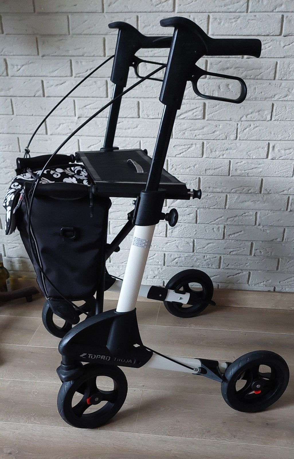 Topro Troja 2G rollator, Ophalen
