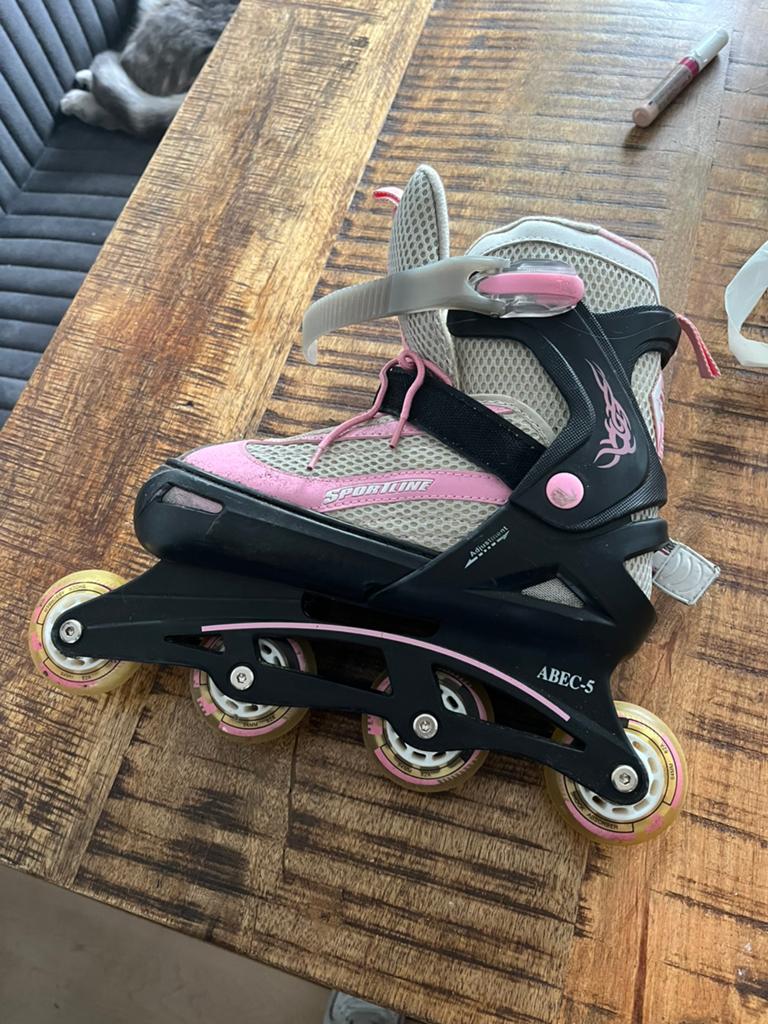 rollerskate, Sport en Fitness, Skeelers, Ophalen, Kinderen, Zo goed als nieuw, Inline skates 4 wielen