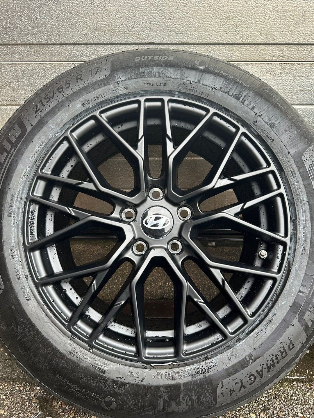 Foto 9 van 17 inch Toyota RAV4 PHEV Miria Renault Koleos Kia EV6 velgen