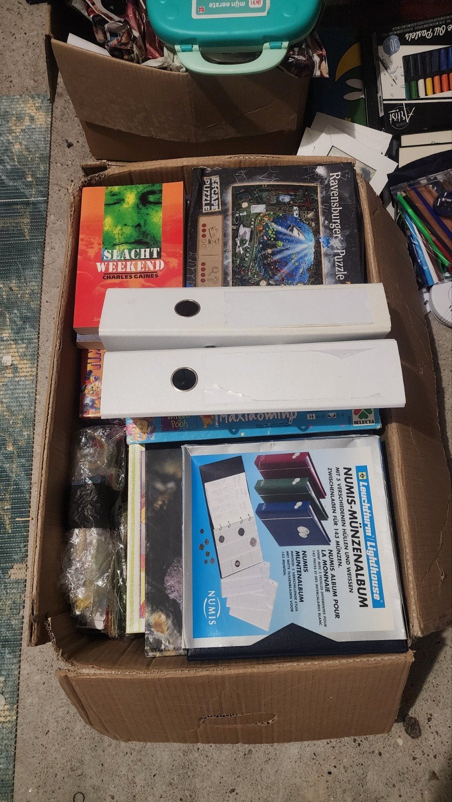 Gratis Grote doos vol speelgoed, spellen en knutselspullen, Ophalen, Jongen of Meisje