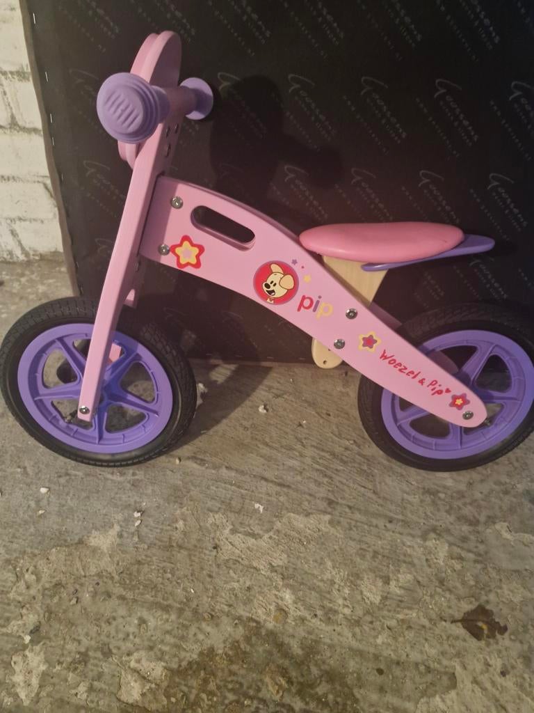 Loopfiets woezel en pip roze meisje nieuw, Kinderen en Baby's, Speelgoed | Buiten | Voertuigen en Loopfietsen, Ophalen, Nieuw