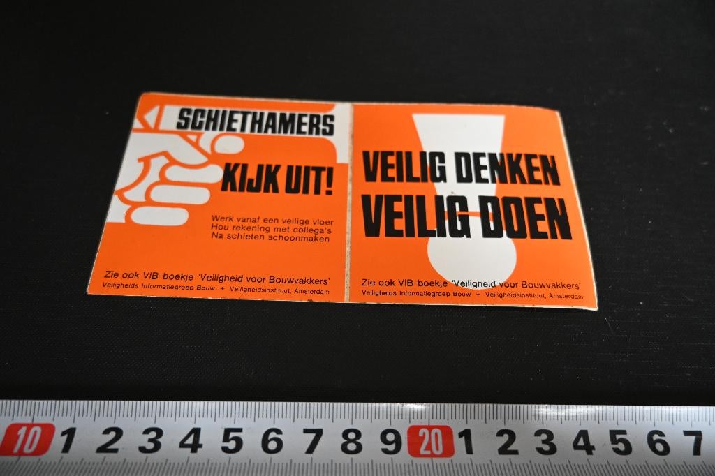 sticker Amsterdam Veilig denken veilig doen, Ophalen, Zo goed als nieuw