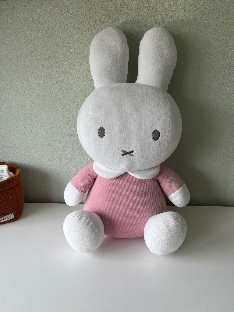 Grote Nijntje knuffel roze, Konijn, Nijntje, Ophalen of Verzenden, Zo goed als nieuw