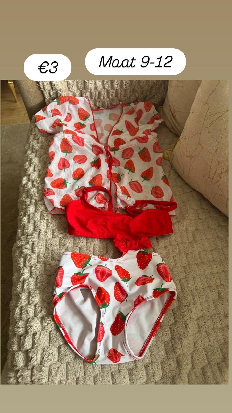 Leuke aardbeien bikini met bijpassende cover-up, Ophalen, Meisje, Zo goed als nieuw, Bikini