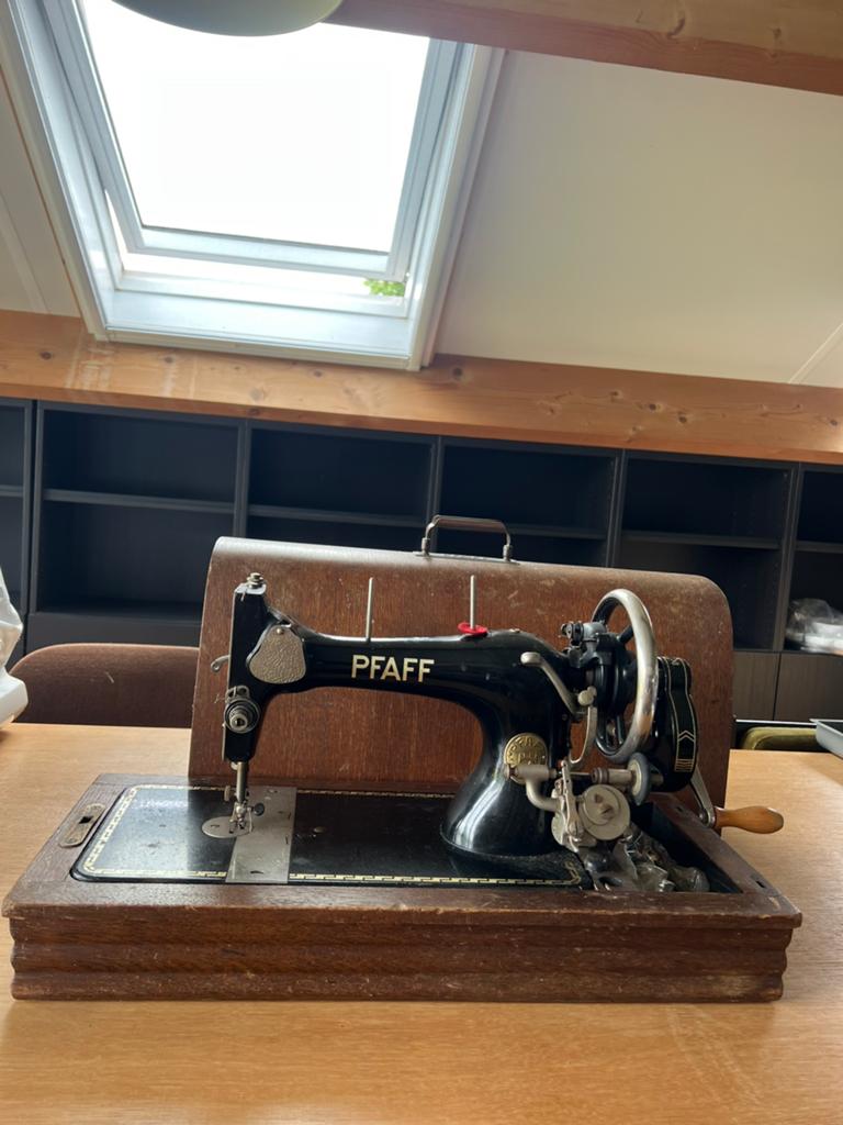 Pfaff naaimachine, Antiek en Kunst, Ophalen