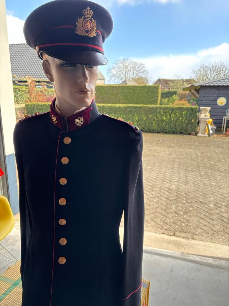 Militair Tenue met Pet - Authentieke Uniformset, Ophalen of Verzenden, Overige soorten, Overige gebieden, Kleding of Schoenen