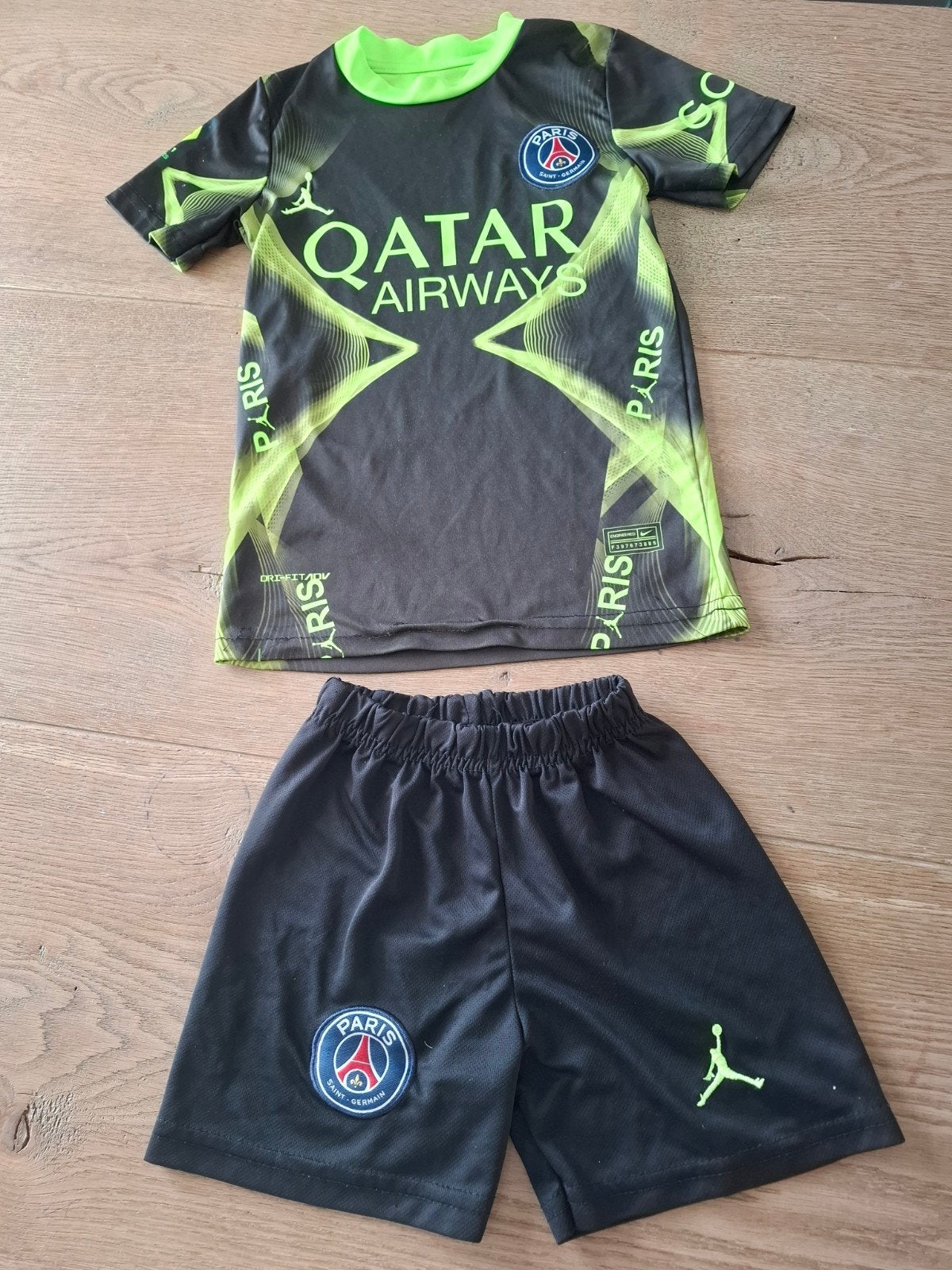 Paris Saint Germain PSG voetbalpakje maat 116, Ophalen of Verzenden, Gebruikt, Jongen of Meisje, Sport- of Zwemkleding