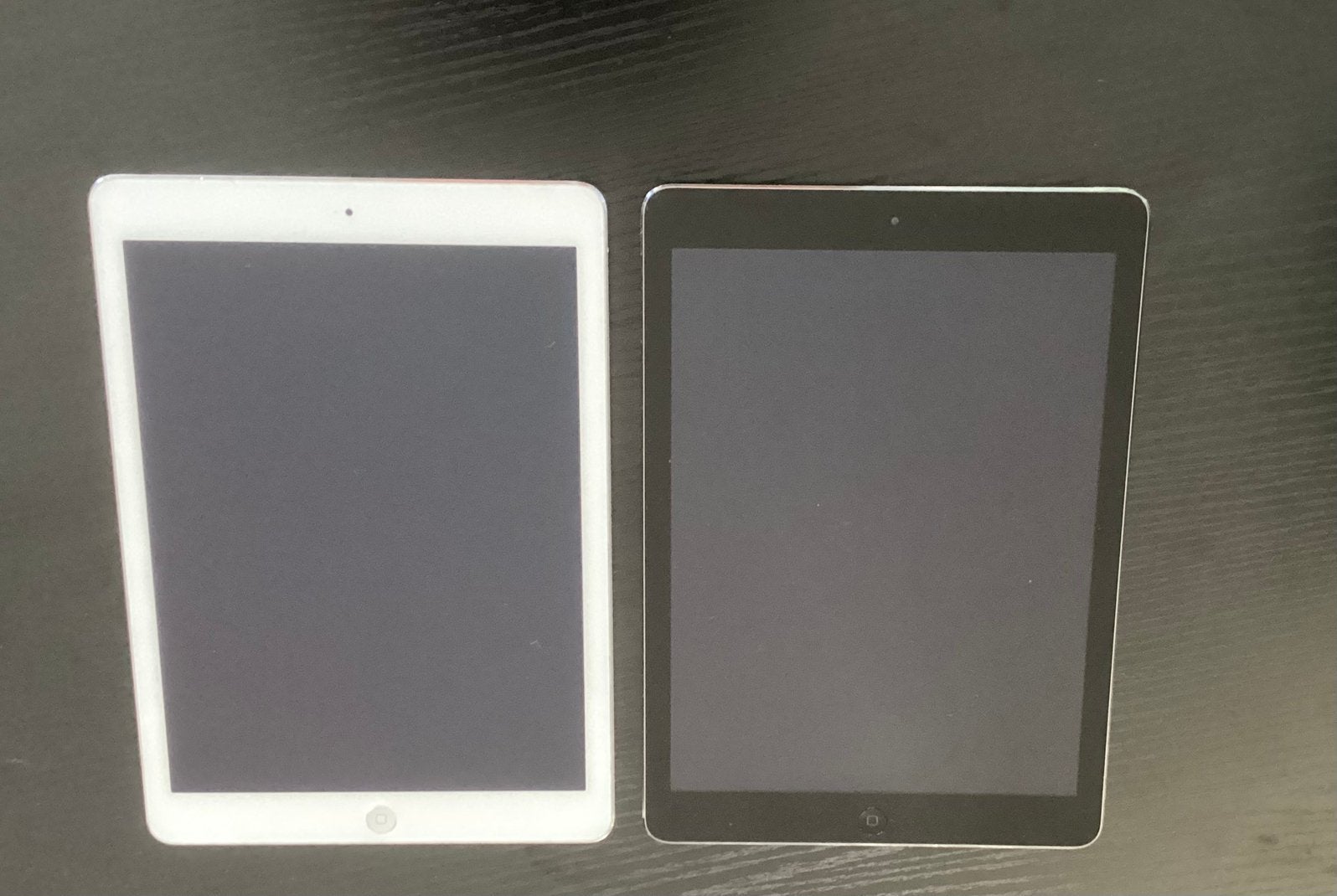 2x IPad air first generation (A1474), Computers en Software, Apple iPads, 9 inch, Gebruikt, Apple iPad Air, Ophalen of Verzenden