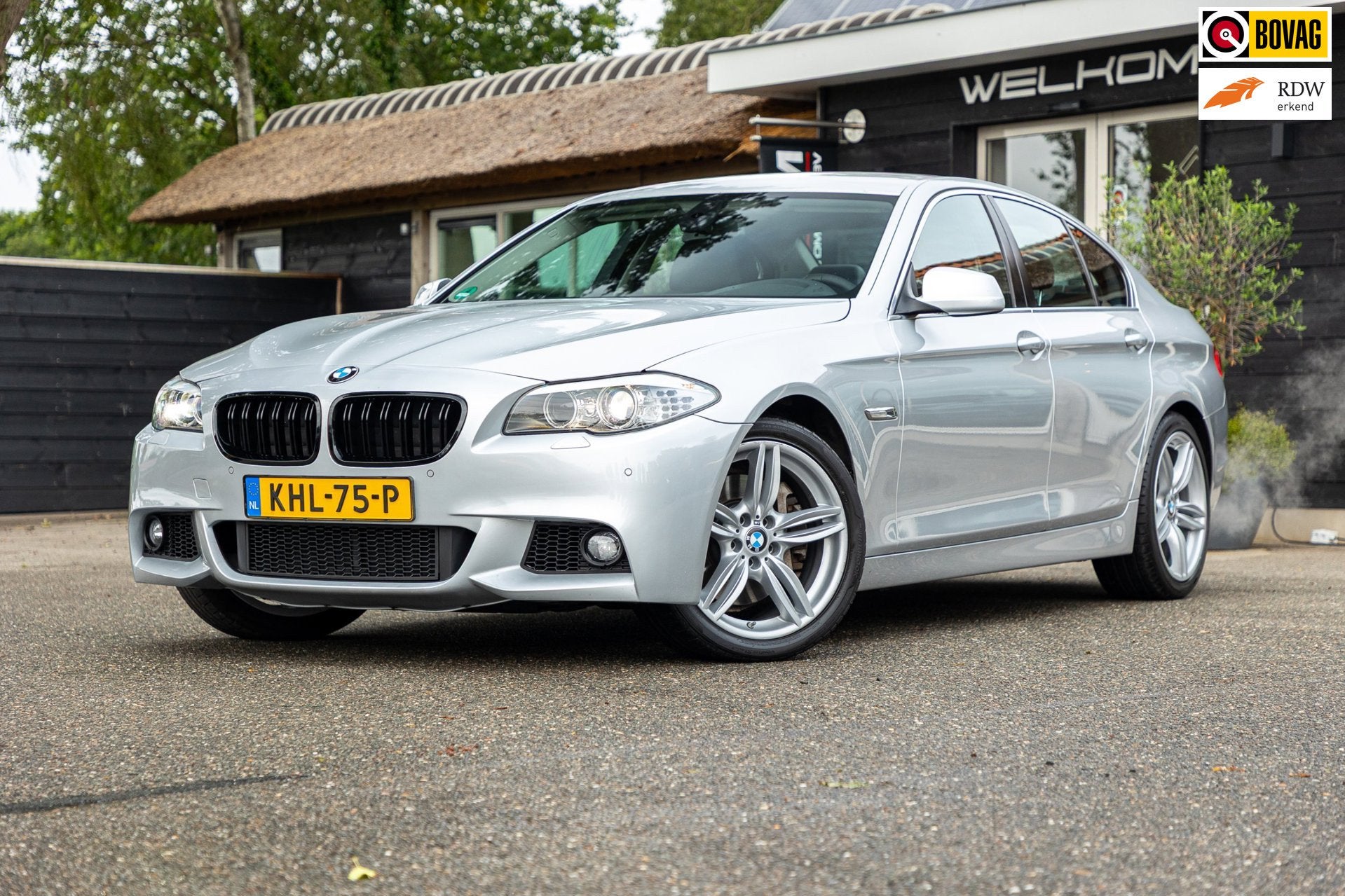 BMW 5-serie 528i M Sport I Comfortstoelen I Memory I Climate, Auto's, Achterwielaandrijving, Gebruikt, Zwart, 2000 kg