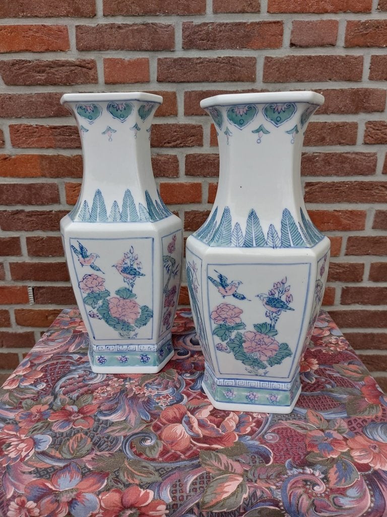 2 chinse vazen, Ophalen