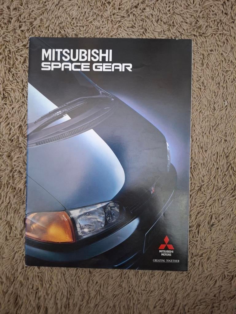 Autofolder Mitsubishi Space Gear, Verzenden, Zo goed als nieuw, Mitsubishi