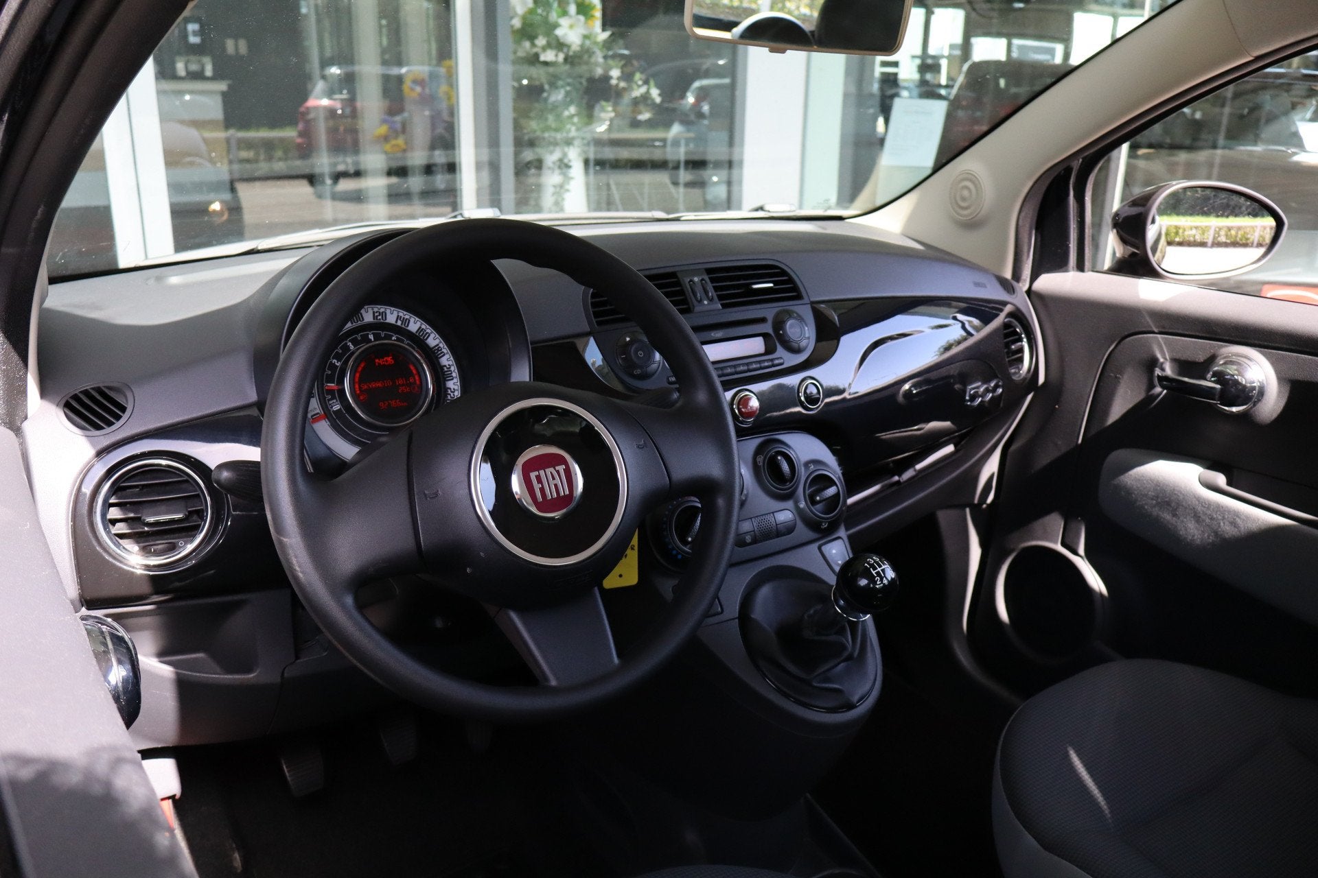 Fiat 500 1.0 TwinAir Pop Airco / CV / Audio / Elek-pakket, Voorwielaandrijving, Gebruikt, Euro 6, 840 kg
