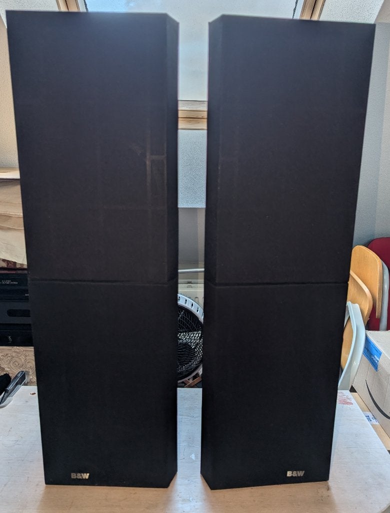 Mooie B&W DM 203i speaker zuilen, Audio, Tv en Foto, Luidsprekers, Ophalen, Stereo speakers, Gebruikt, Stofbestendig