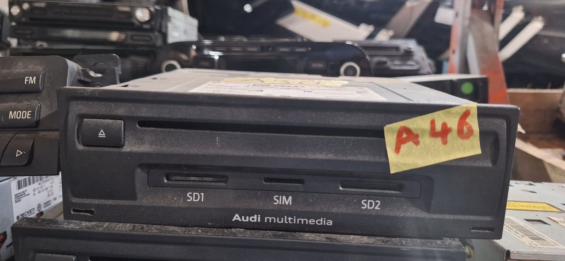 Originele Audi MMI Multimedia Unit / Radio (A4 B9 / Q7) - 81, Gebruikt, -, -, Ophalen of Verzenden