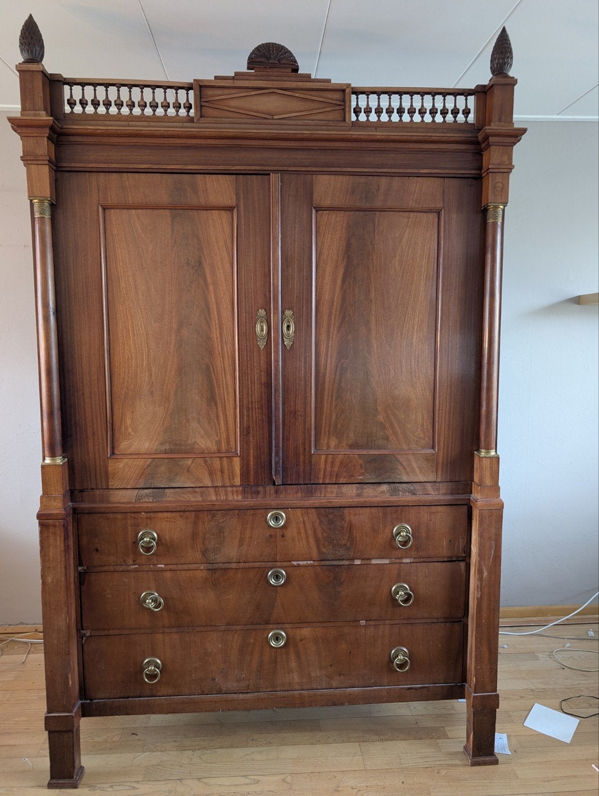 Antieke mahonie secretaire kast met lades, Ophalen