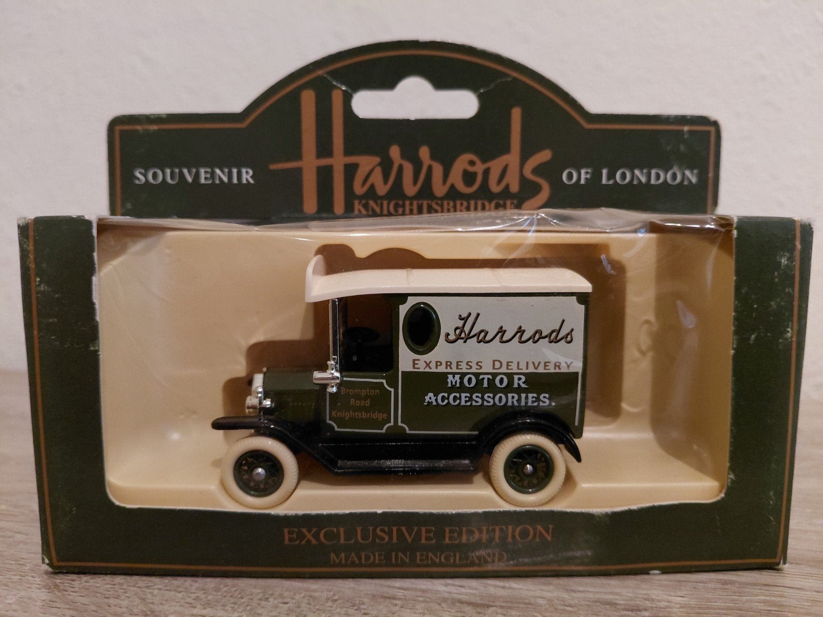 'Harrods' 1920 Model 'T' Ford Van, Verzenden, Nieuw, Groter dan 1:32, Overige merken