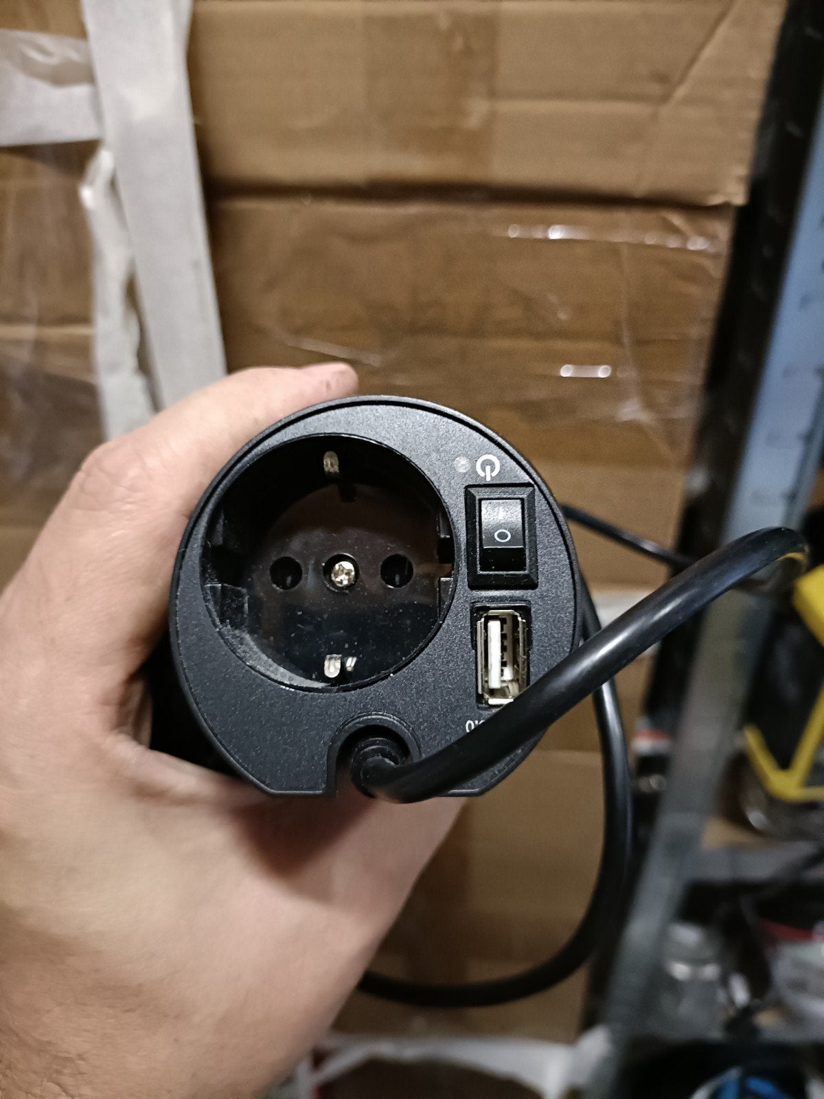 Nor-Tec Omvormer 150W voor auto - Slechts één keer gebruikt, Ophalen, Gebruikt, Universele onderdelen