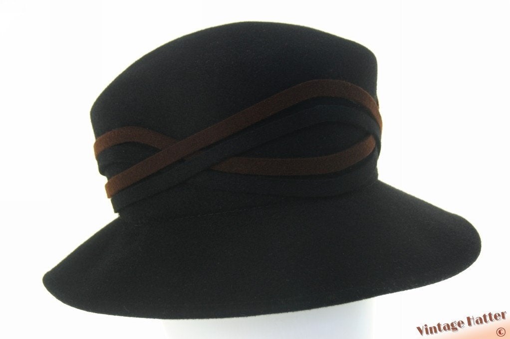 Vintage Dameshoed Hut Paradies zwart vilt met bruin 58-60 =L, Kleding | Dames, Ophalen of Verzenden, Zo goed als nieuw, 58 cm (L, 7¼ inch) of meer