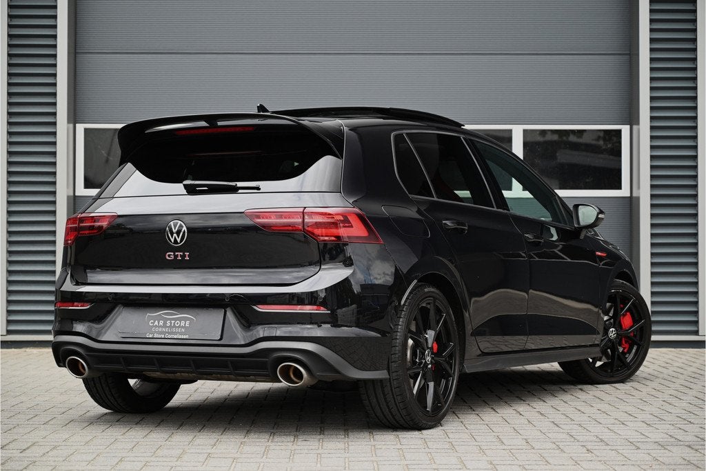 Volkswagen Golf 2.0 TSI GTI CLUBSPORT 300 PK / PANO / IQ LIG, Auto's, Volkswagen, Gebruikt, Euro 6, 4 cilinders, 1984 cc