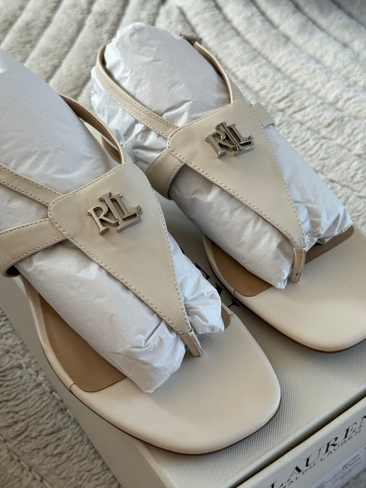 Nieuwe Lauren Ralph Lauren sandalen maat 38.5, Ophalen of Verzenden, Nieuw, Beige, Sandalen of Muiltjes
