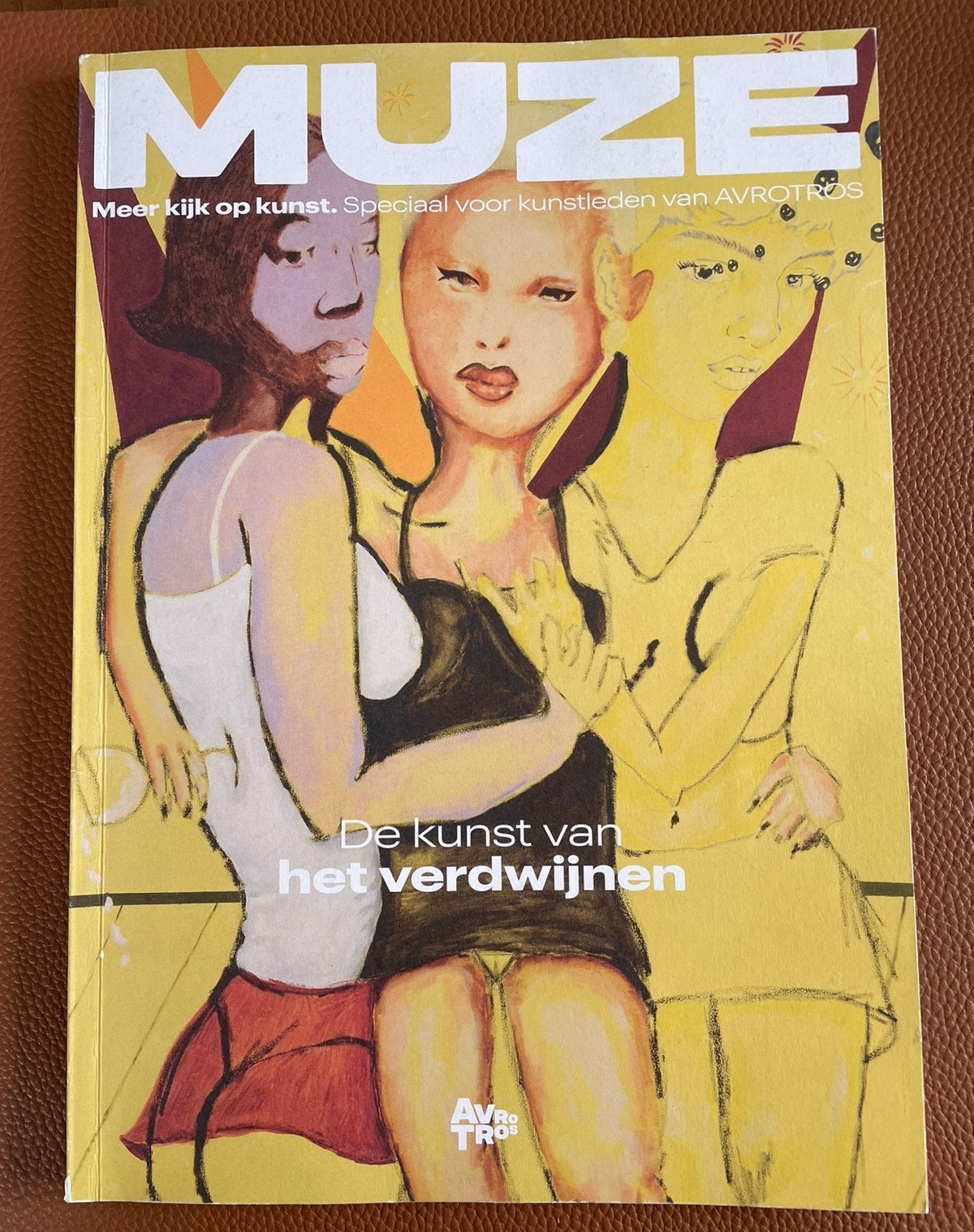 MUZE AvroTros winter 2025 De kunst van het verdwijnen, Boeken, Ophalen of Verzenden, Gelezen