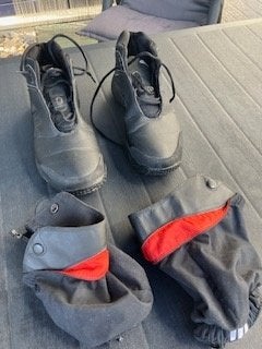 Winter golfschoenen met broekspijp beschermers, Sport en Fitness, Golf, Ophalen, Gebruikt, Schoenen, Overige merken