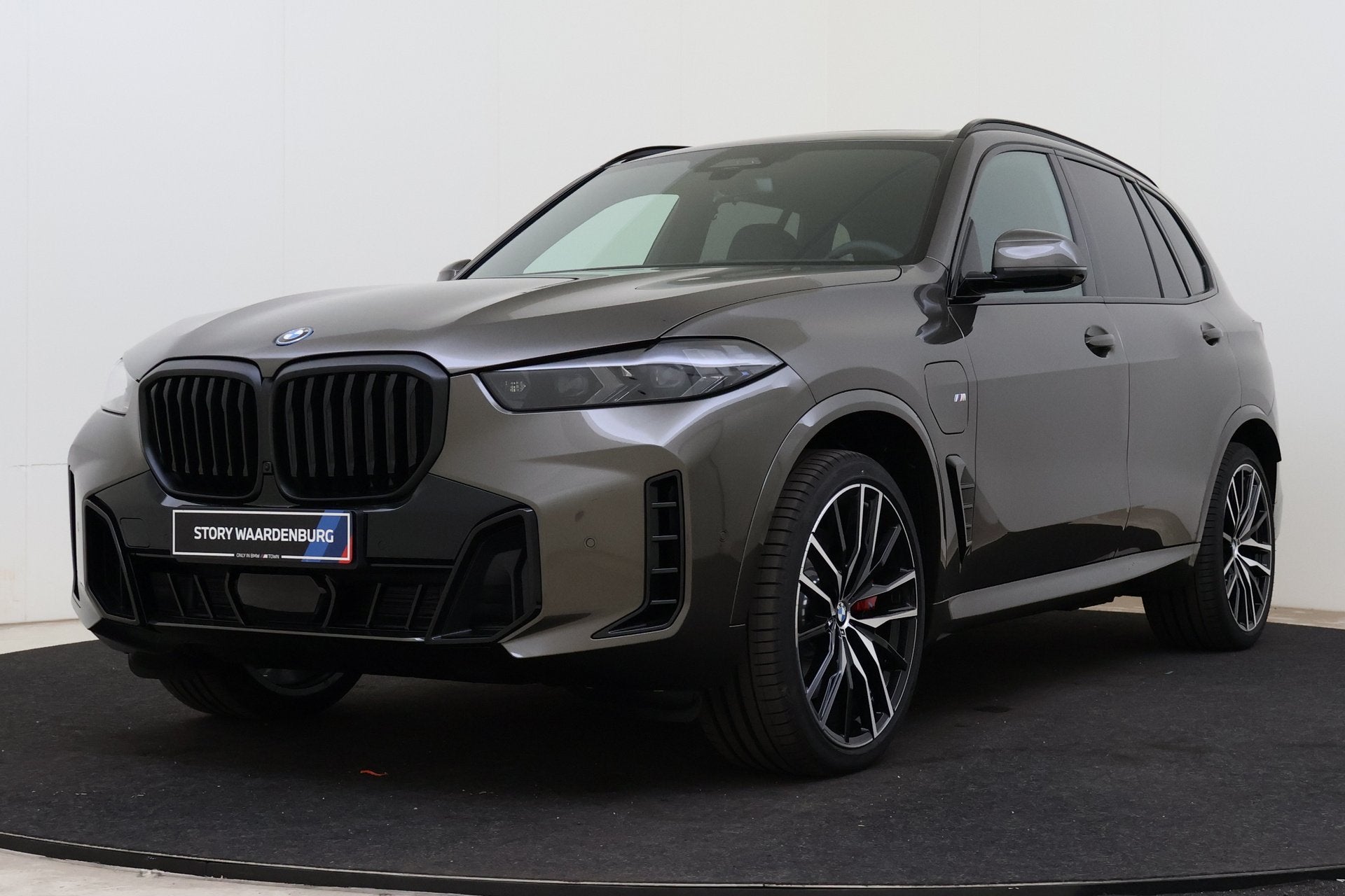 BMW X5 xDrive50e M Sport Automaat / Panoramadak / Trekhaak /