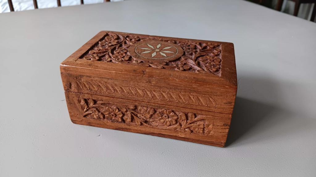 Teakhouten kistje met 6 kleine vakjes, Ophalen of Verzenden, Minder dan 50 cm, Minder dan 50 cm