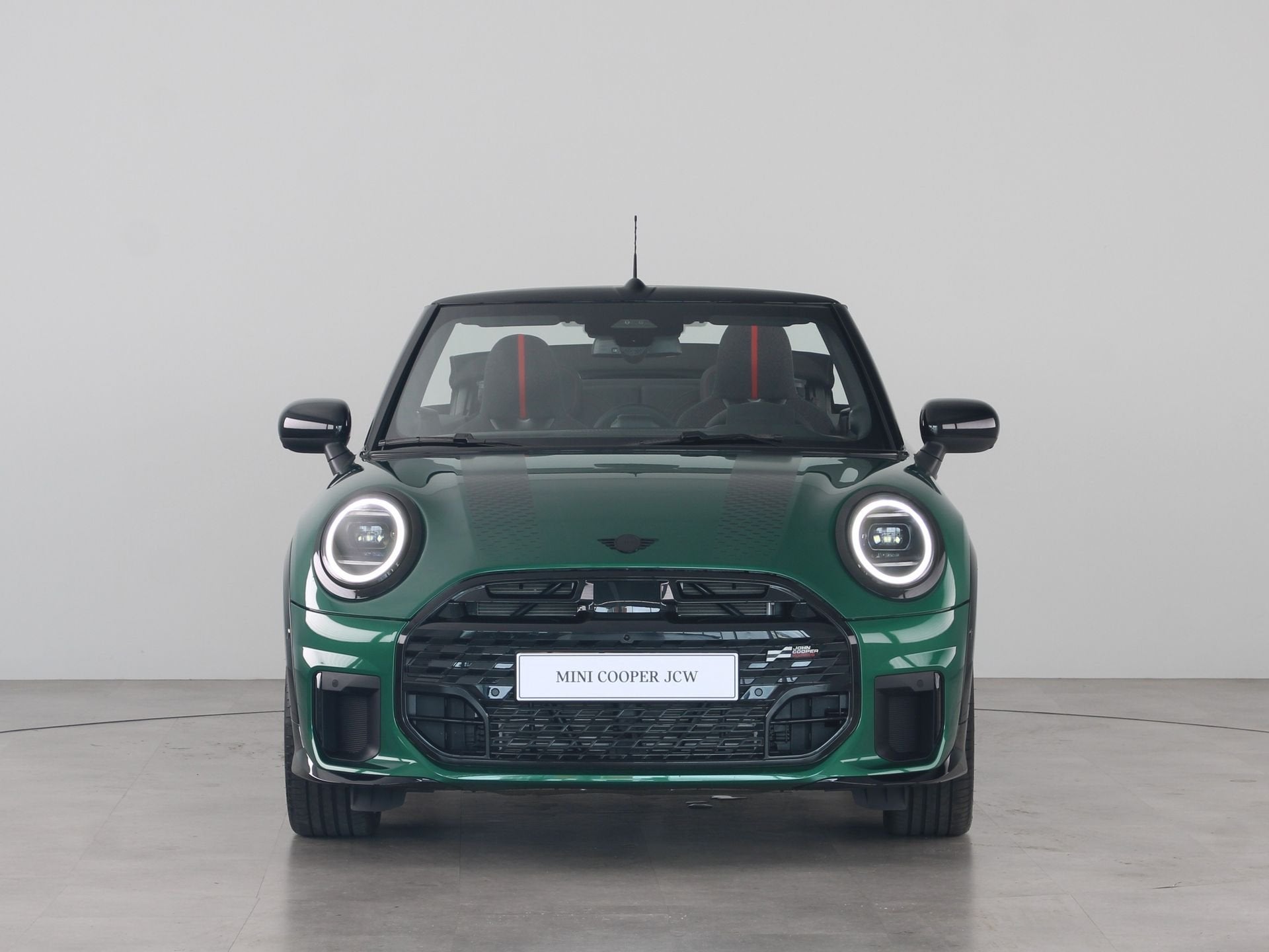 MINI Cabrio Cooper C John Cooper Works Pakket XL (bj 2026), 15 km/l, 4 stoelen, Bedrijf, 165 pk