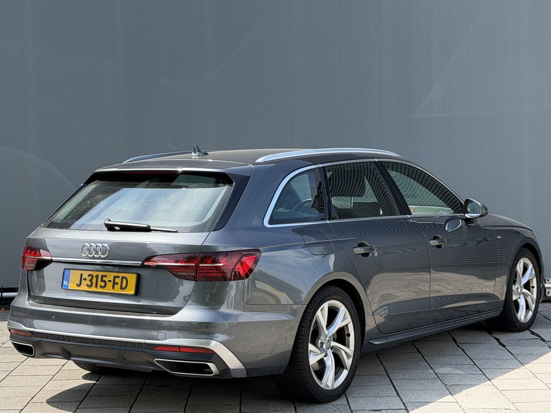 Audi A4 Avant BWJ 2020 | 35 TFSI 150PK S edition AUTOMAAT |, Auto's, Audi, Gebruikt, 4 cilinders, Origineel Nederlands, Hybride Elektrisch/Benzine