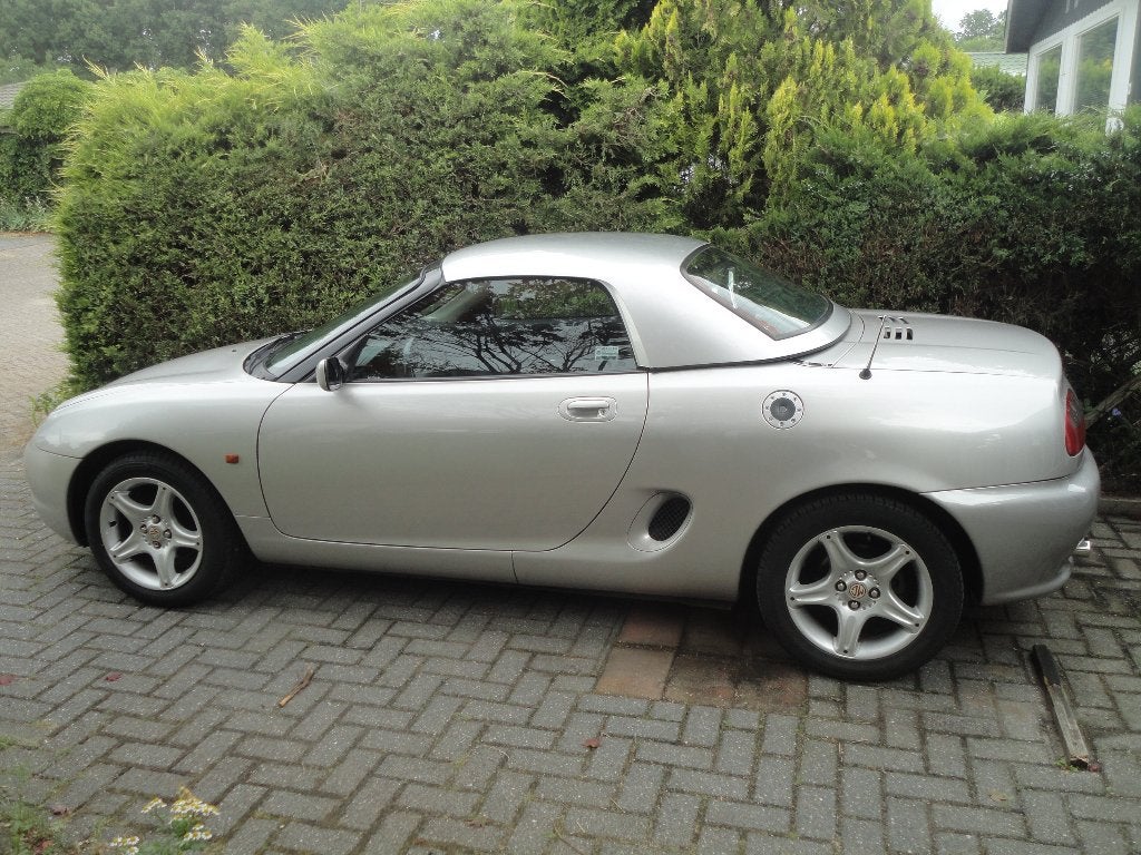 MG F 1.8 I VVC 1999 Grijs, Achterwielaandrijving, Zwart, 4 cilinders, Cabriolet
