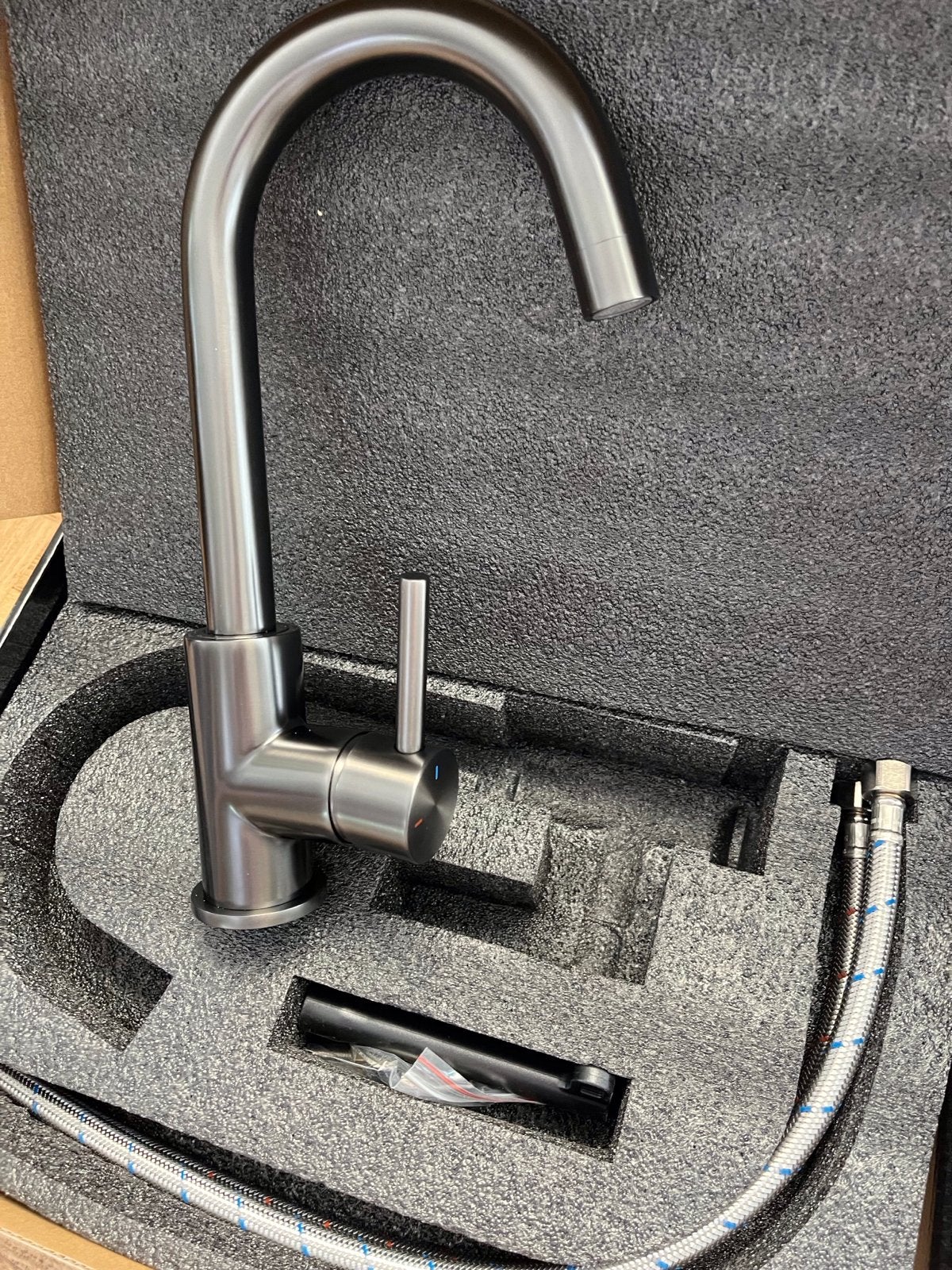 Gunmetal hoge opbouw wastafelmengkraan Brauer nieuw!, Ophalen of Verzenden, Nieuw, Rvs, Kraan