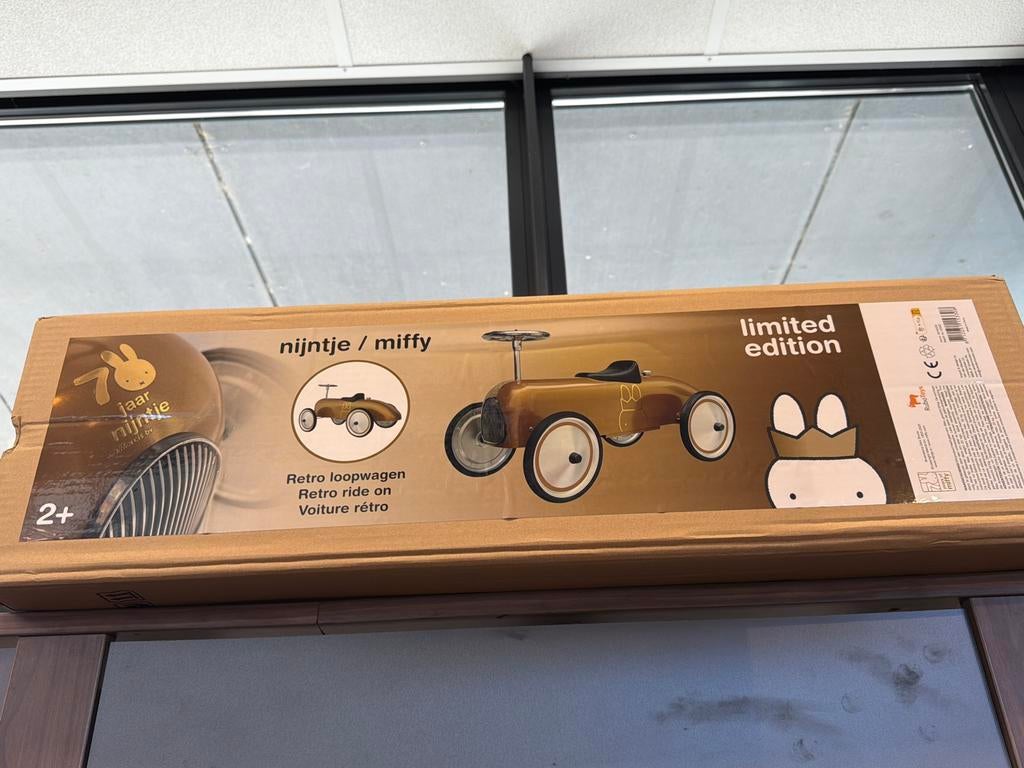 Limited Edition Nijntje Retro Loopauto Goud - Nieuw in Doos, Ophalen of Verzenden, Nieuw, Loopvoertuig