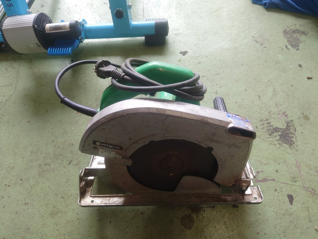 Hitachi cirkelzaag, Gebruikt, Cirkelzaag, 70 mm of meer, Ophalen of Verzenden
