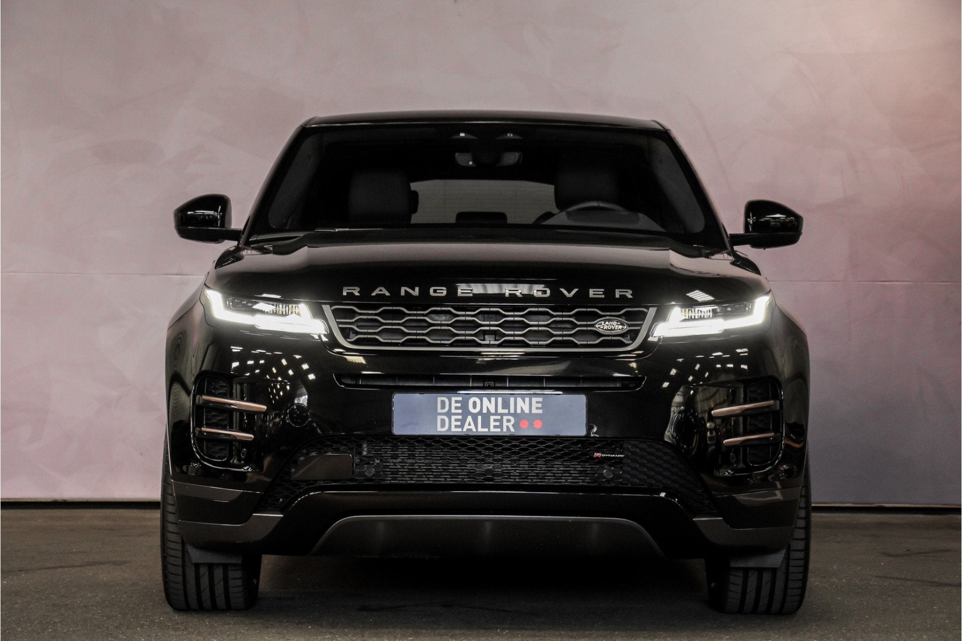Land Rover Range Rover Evoque 1.5 P300e R-Dynamic SE |Pano|L, Auto's, Land Rover, Parkeersensor, Euro 6, Zwart, Leder