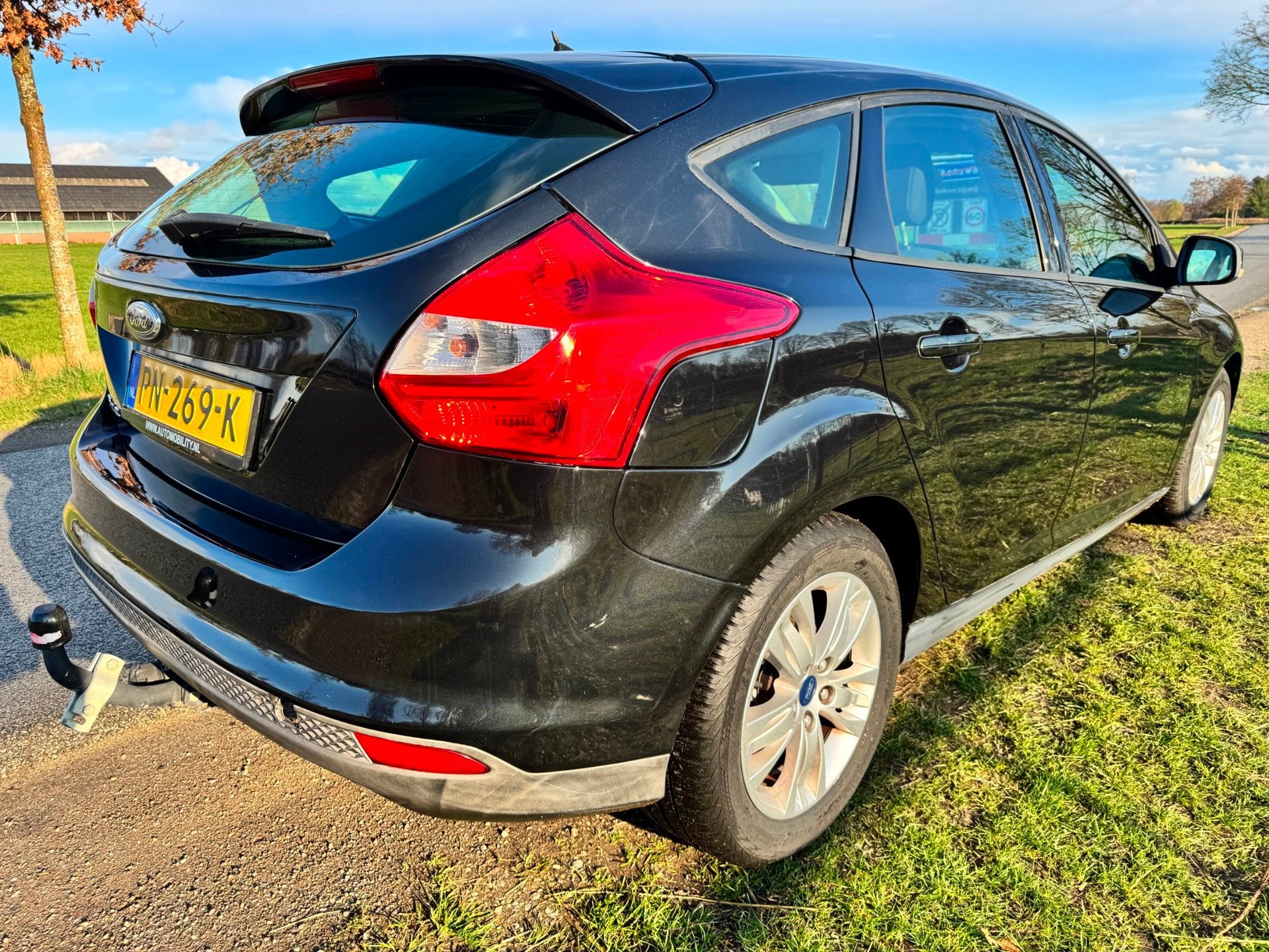 Ford Focus 1.6 TI-VCT Titanium 125PK AUTOMAAT, 4 cilinders, Zwart, Bedrijf, 1000 kg