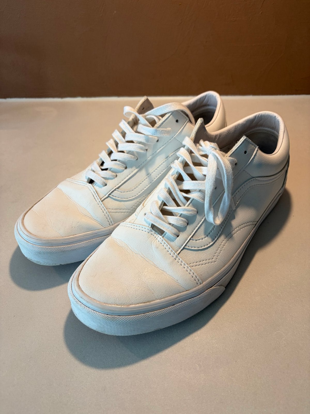 Witte leren Vans Old Skool Sneakers - Maat 45, Ophalen of Verzenden, Gedragen, Wit, Sneakers of Gympen