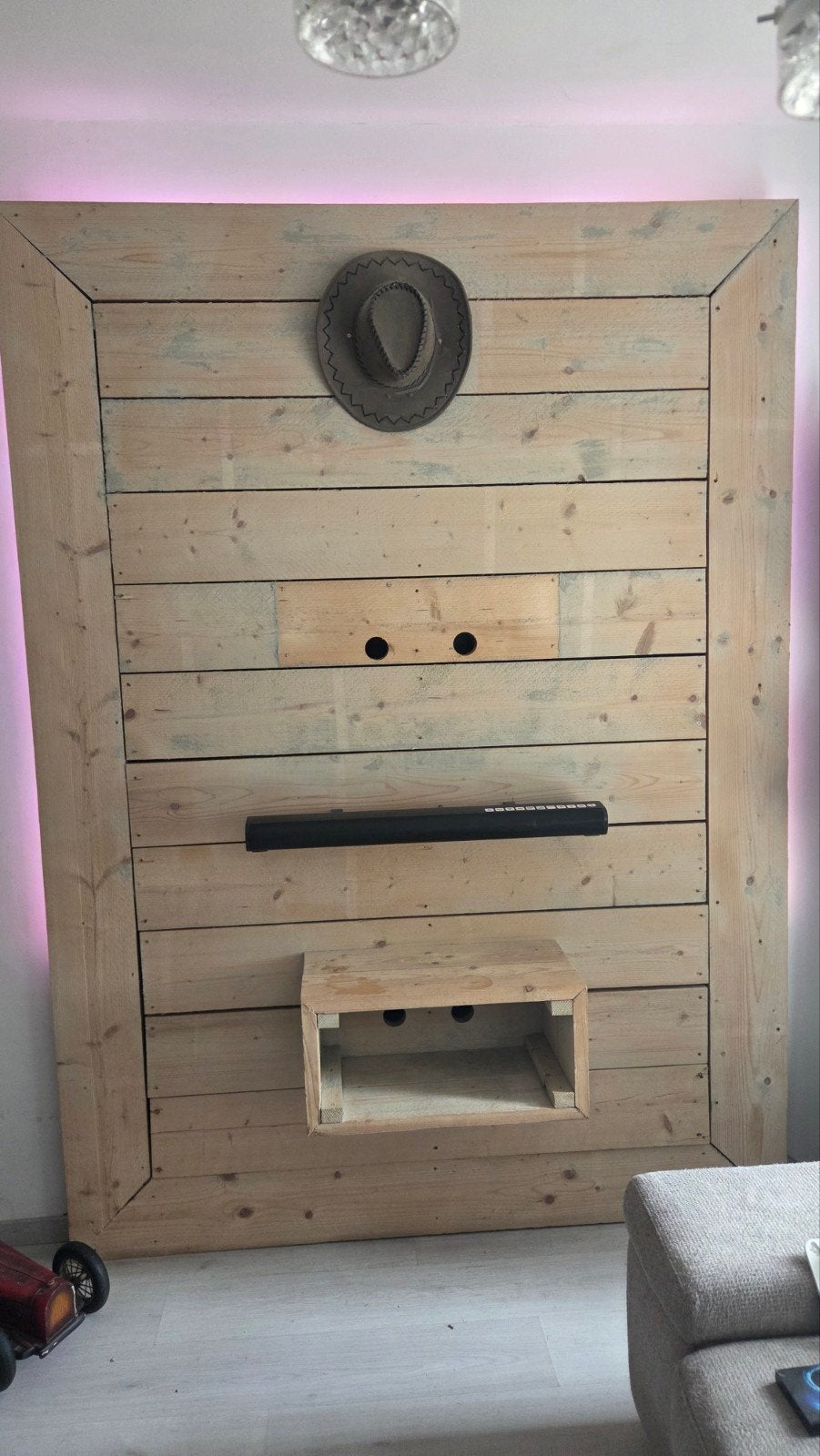GRAIS Steigerhouten TV-wand met LED-verlichting, Ophalen, 200 cm of meer, 150 tot 200 cm, Zo goed als nieuw