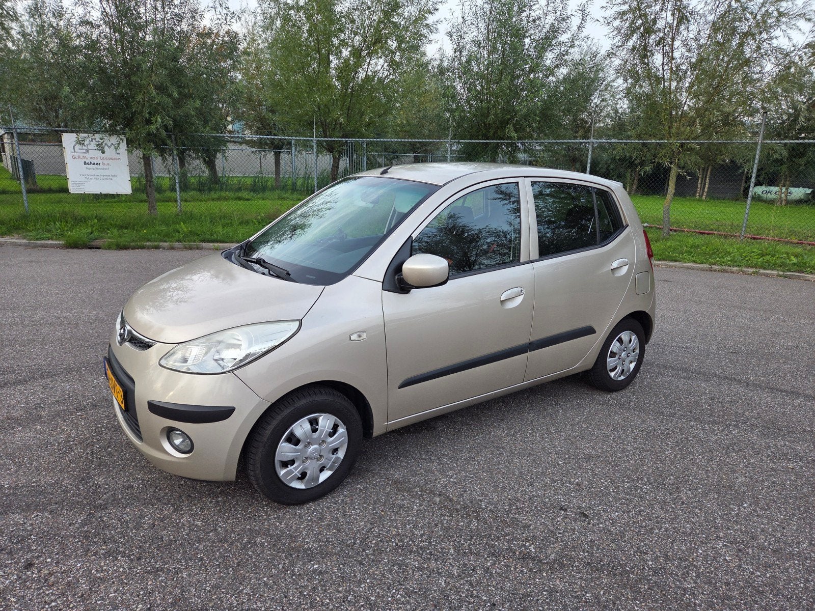 Foto 6 van Hyundai i10 1.25 I 5DR 2009 Beige