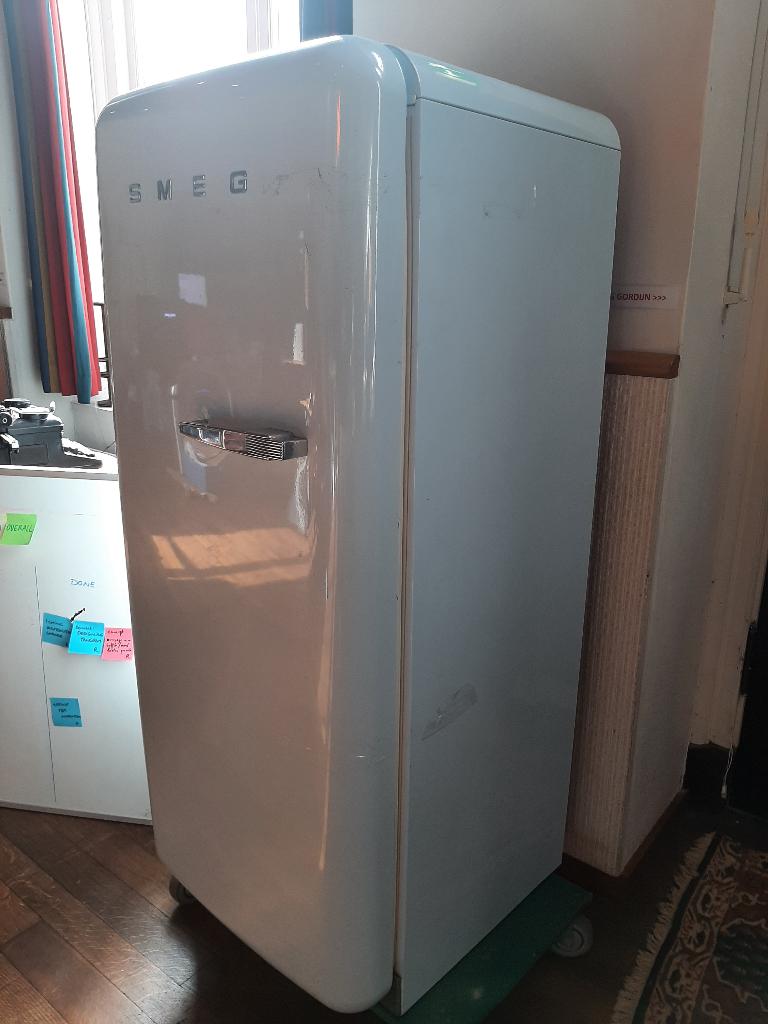 Smeg koelkast, Ophalen, Gebruikt, 200 liter of meer, 60 cm of meer