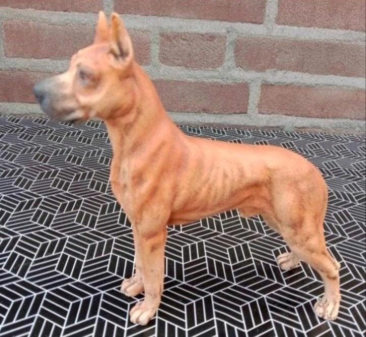 Dog, Great Dane. Genummerd collectible Vaga International, Verzamelen, Ophalen, Zo goed als nieuw, Beeldje of Figuurtje