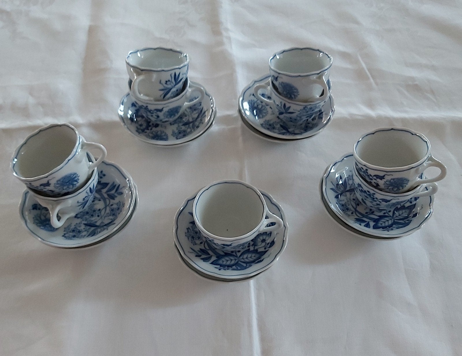 Hutschenreuther Blau Zwiebelmuster Espresso Kopjes (9 stuks), Antiek en Kunst, Ophalen
