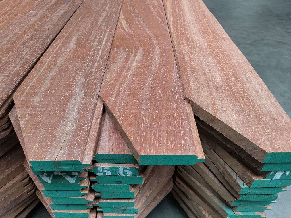 Azobe damwand nieuw 3cm dik damwandplanken  27x175mm, Planken, Nieuw, Ophalen of Verzenden, Hardhout