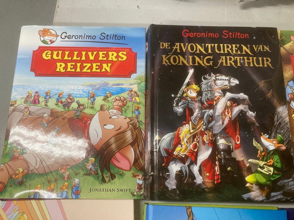 T.K. nog 44 boeken Geronimo Stilton Zie actuele lijst, Ophalen of Verzenden, Zo goed als nieuw, Geronimo Stilton, Fictie algemeen