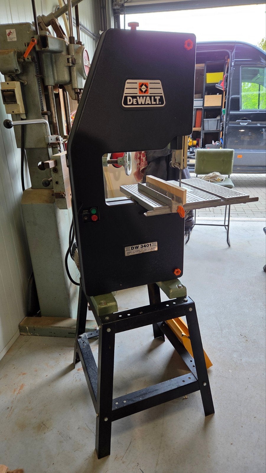 Lintzaag De Walt, Ophalen of Verzenden, Minder dan 600 watt, Lintzaag, 70 mm of meer