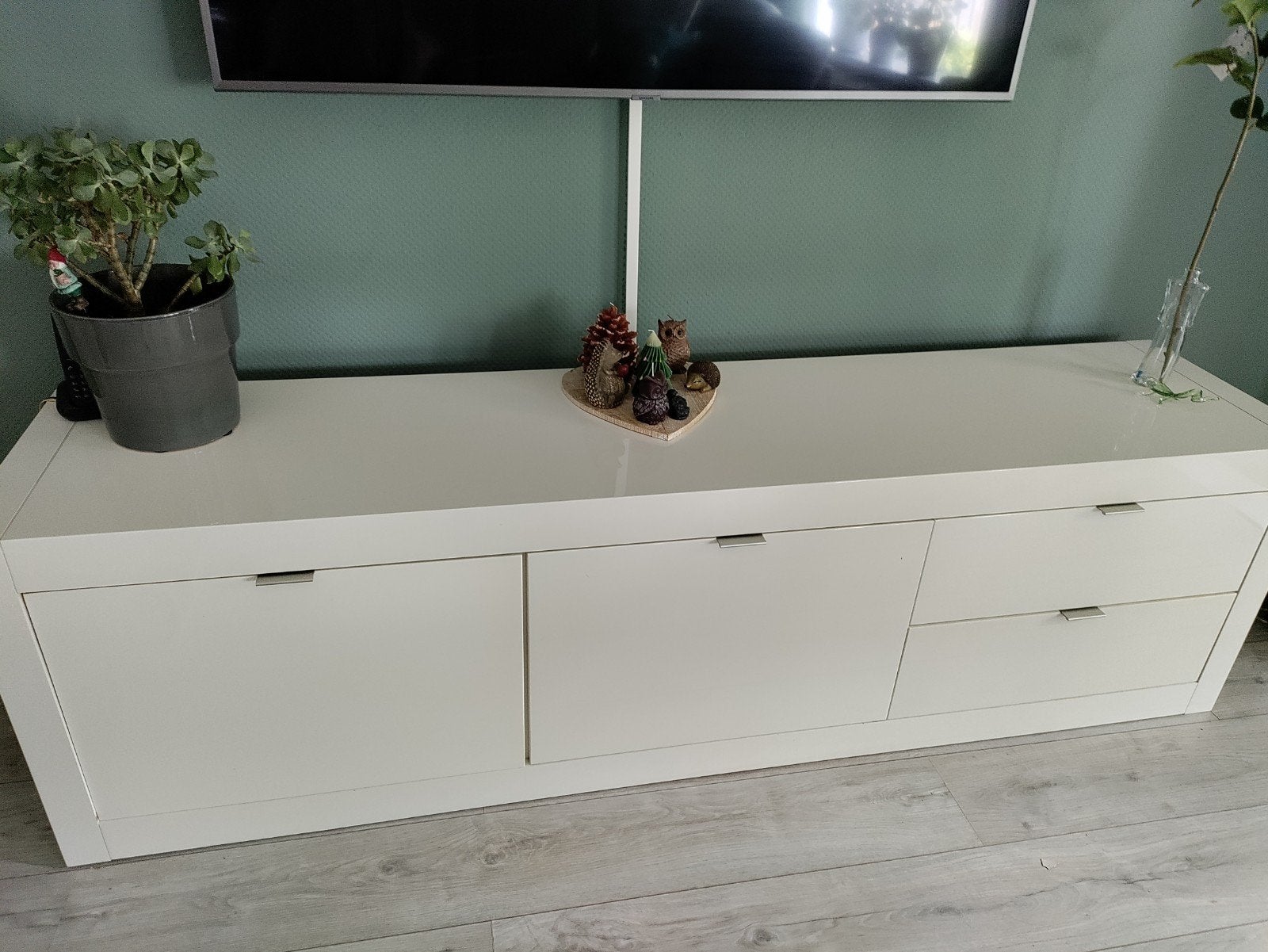 tv kast, Ophalen