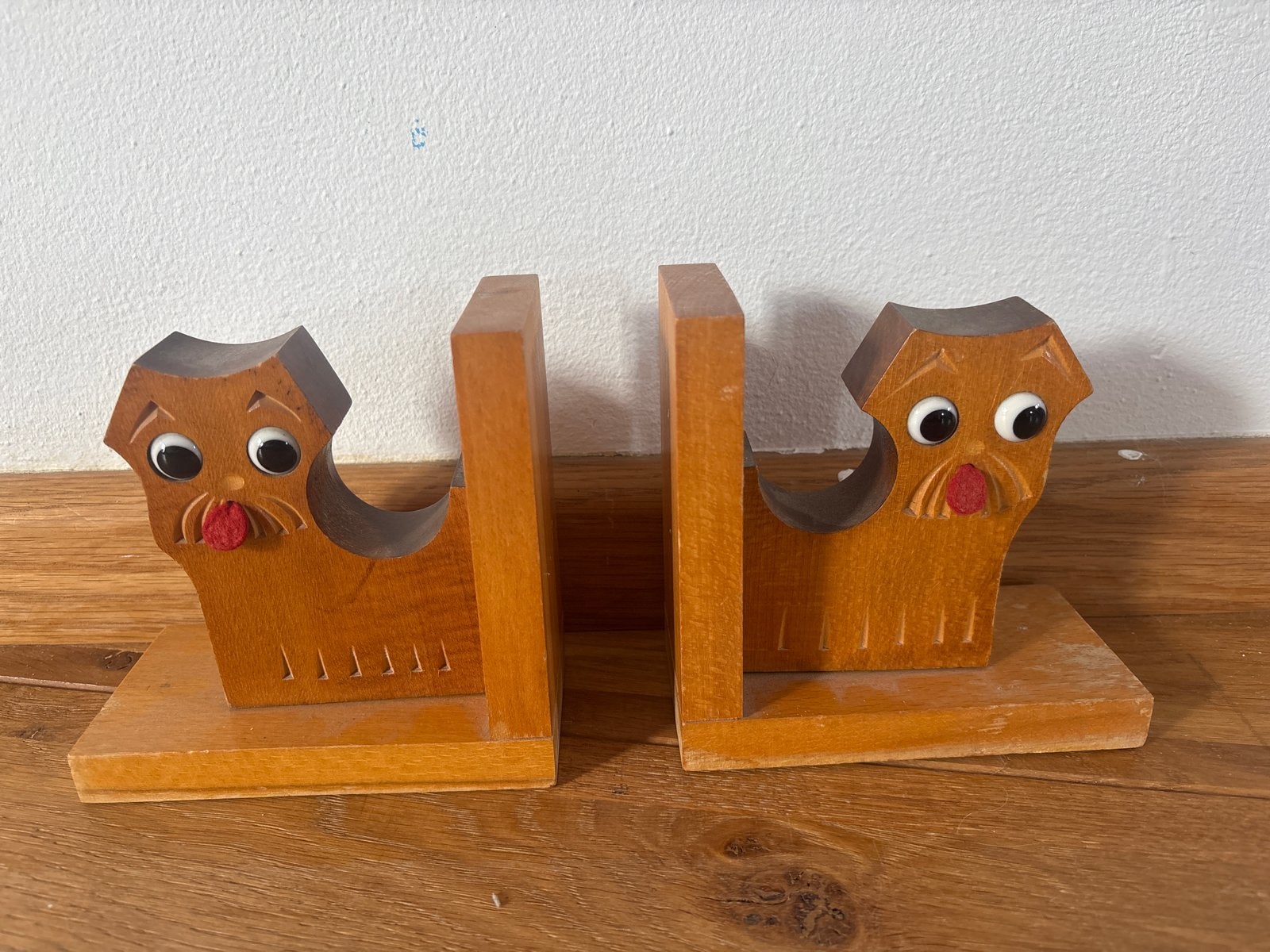 Vintage houten boekensteunen in de vorm van honden, Gebruikt, Ophalen of Verzenden, Bruin, Vintage